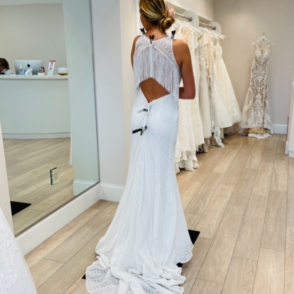 All Who Wander Lana Wedding Dress -Never Worn